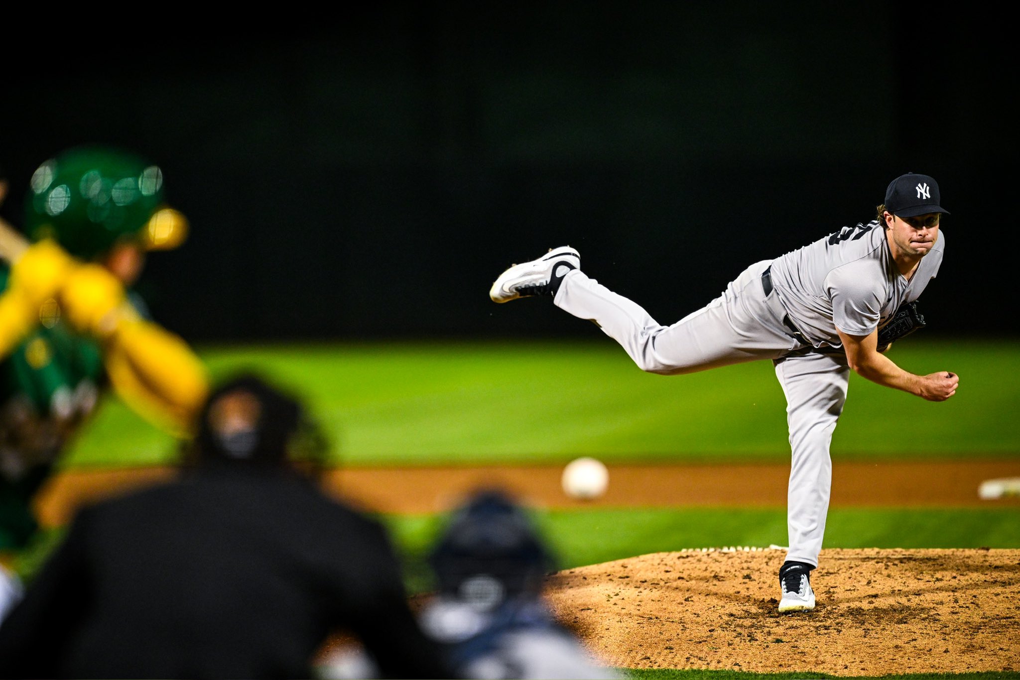 Gerrit Cole’s Masterful Performance Leads Yankees to Extra-Inning Victory Over Athletics