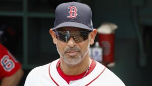 Alex Cora Defends Aaron Boone Against Harsh Critics