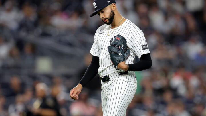 Devin Williams Struggles: Yankees Closer Role in Jeopardy