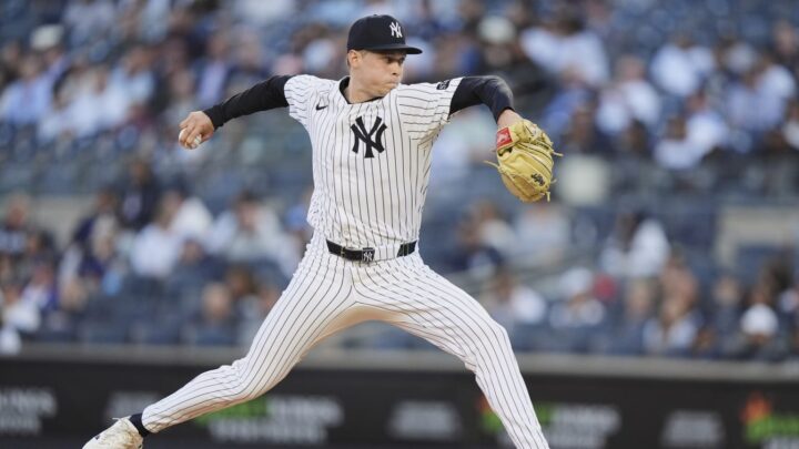 Yankees Ride Strong Pitching, Power Bats to 5-2 Win Over Rangers