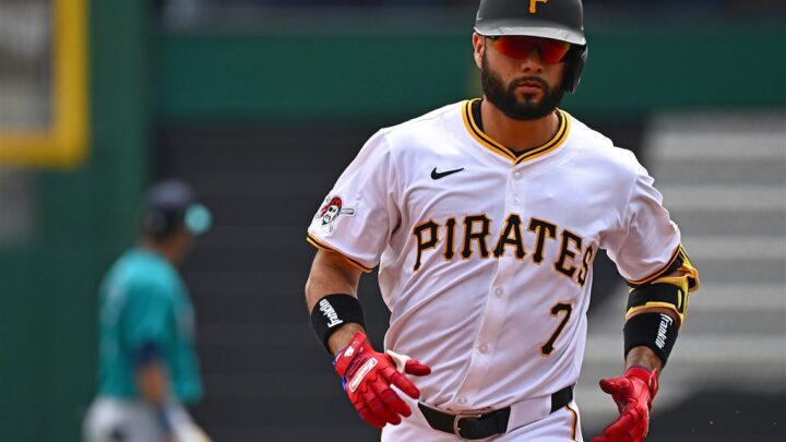 Yankees Eyeing Reunion with Isiah Kiner-Falefa: Fans React