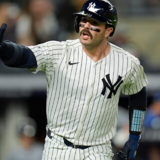 Austin Wells Home Run Sparks Yankees to Victory Over Mariners