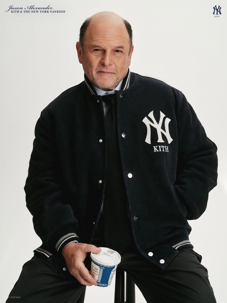 No This is NOT AI, Seinfeld Star Back in Yankees Gear