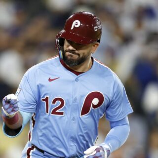 Kyle Schwarber Yankees Rumors: Could He Shine at Yankee Stadium?