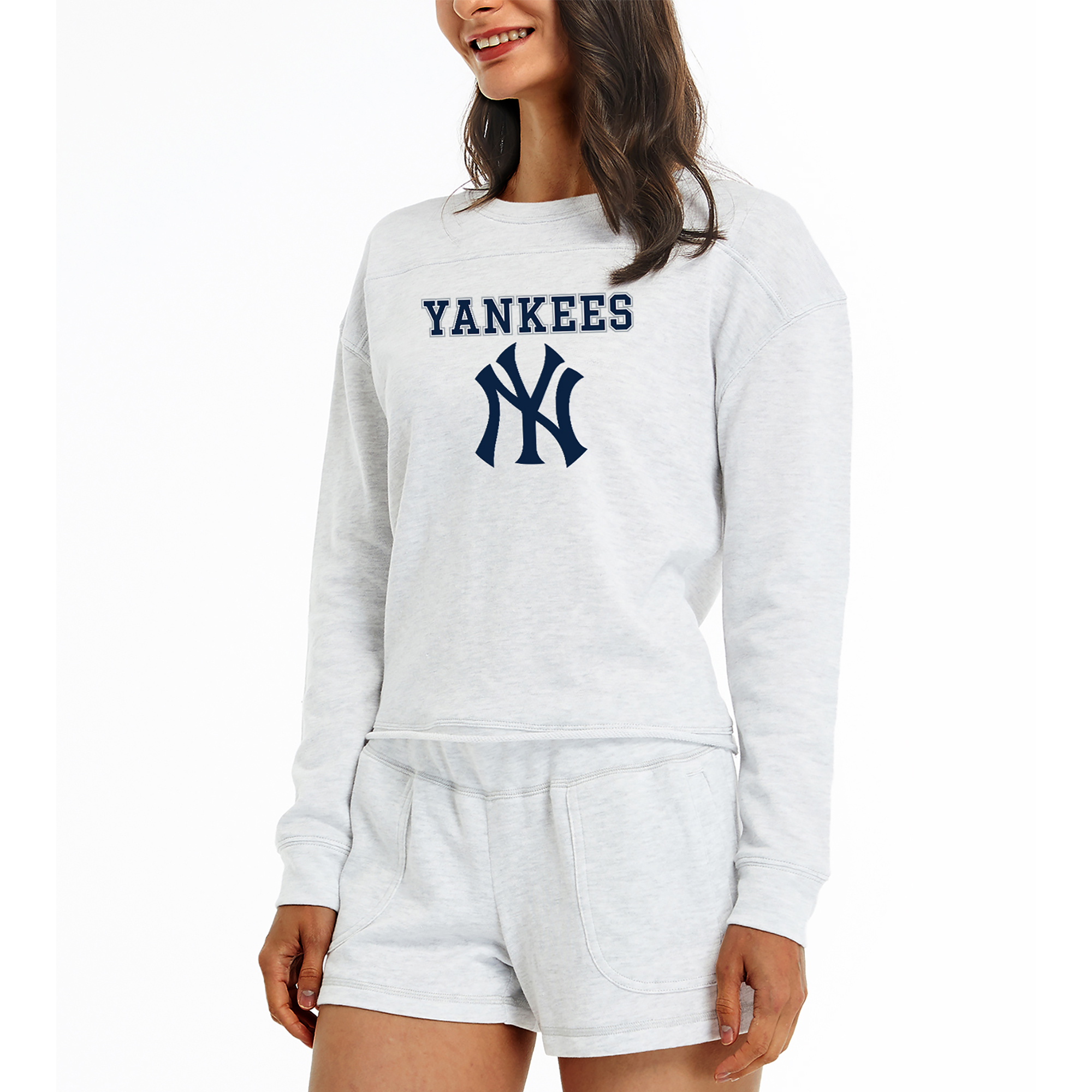 Women’s Concepts Sport Cream New York Yankees Crossfield Long Sleeve Top & Shorts Set