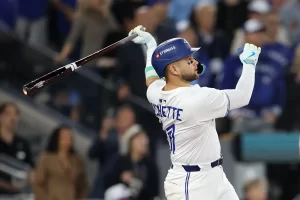 Yankees “Intensifying Interest” in Bo Bichette?